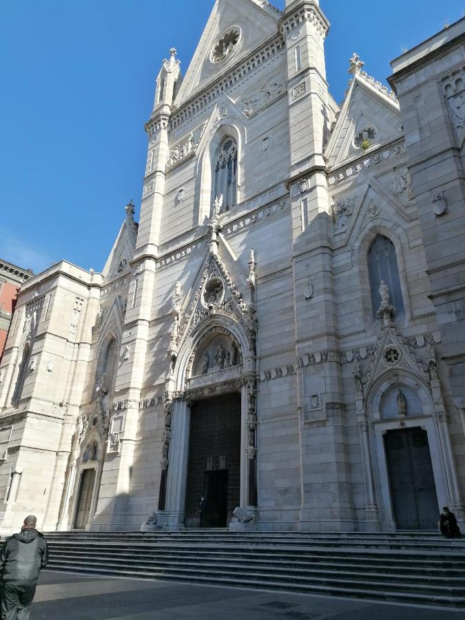 B&B Una Finestra Sul Duomo Neapel Exterior foto